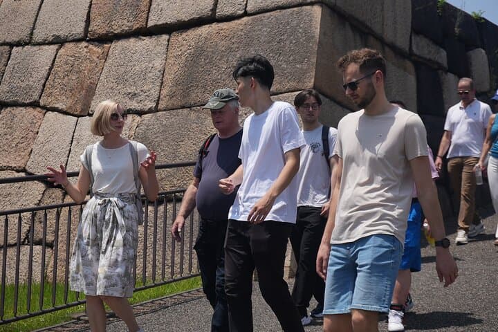 Tokyo: Imperial Palace and Shogun Historical Walking Tour — photo 8