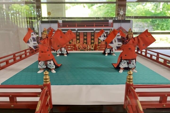Tokyo: Imperial Palace and Shogun Historical Walking Tour — photo 16