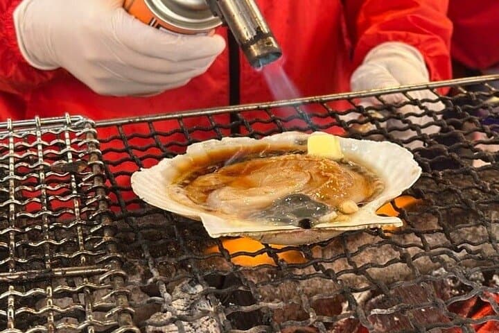 Skip the Line: Tsukiji Market Food Tour with Local Tastings — photo 5