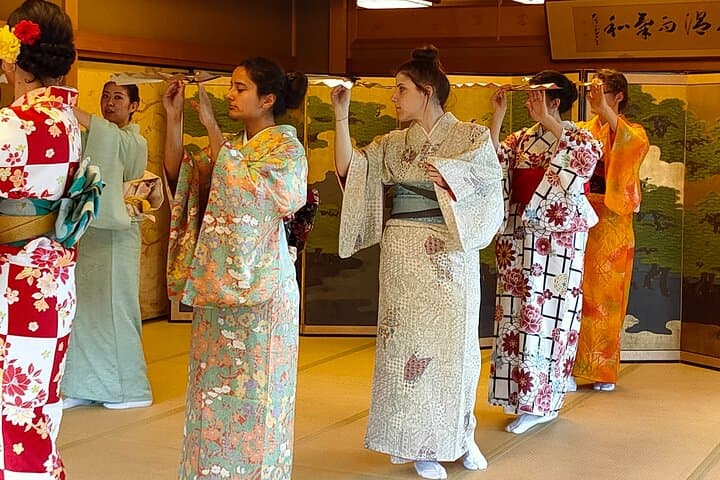 Authentic Japanese Dance Experience in Kyoto — photo 4