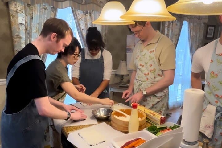 Let's make Roll sushi and Tempura at a local Tokyo home！ — photo 11
