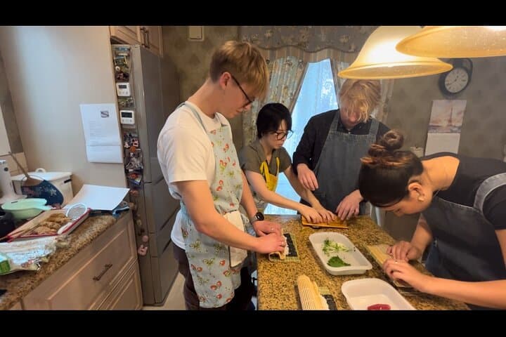 Let's make Roll sushi and Tempura at a local Tokyo home！ — photo 12