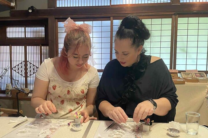 Tsumami Zaiku (Kanzashi) making Workshop in Abeno Osaka — photo 13