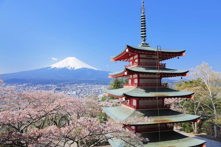 Hakone, Shirakawago, Kanazawa 4 Days Bus Tour from Tokyo to Kyoto — photo 1