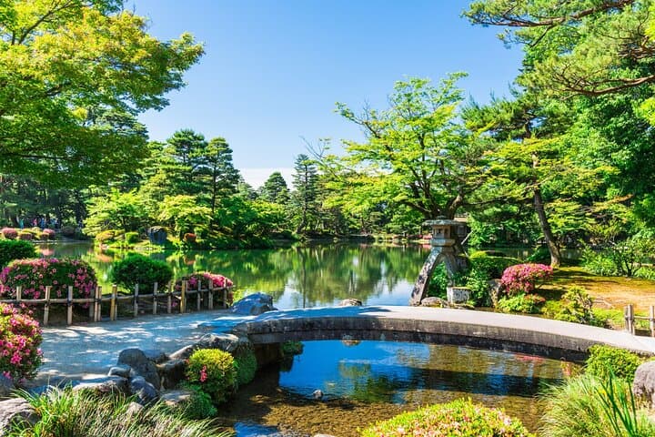 Hakone, Shirakawago, Kanazawa 4 Days Bus Tour from Tokyo to Kyoto — photo 15