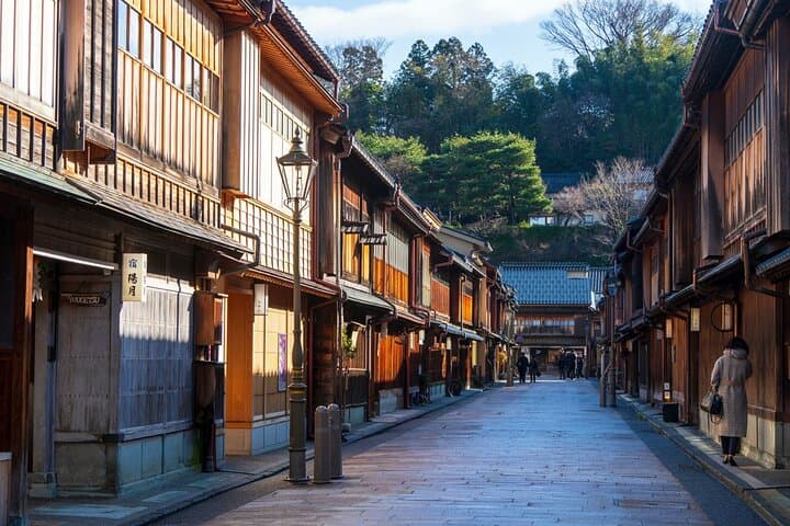 Hakone, Shirakawago, Kanazawa 4 Days Bus Tour from Tokyo to Kyoto — photo 18