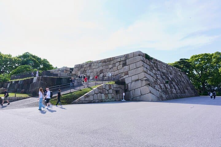 Tokyo Castle & Imperial PalaceーShogun Walking Tour — photo 9