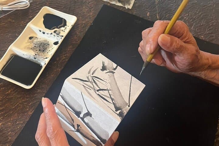 Learn Traditional Sumi-e Painting at Tokyo Art Workshop — photo 2