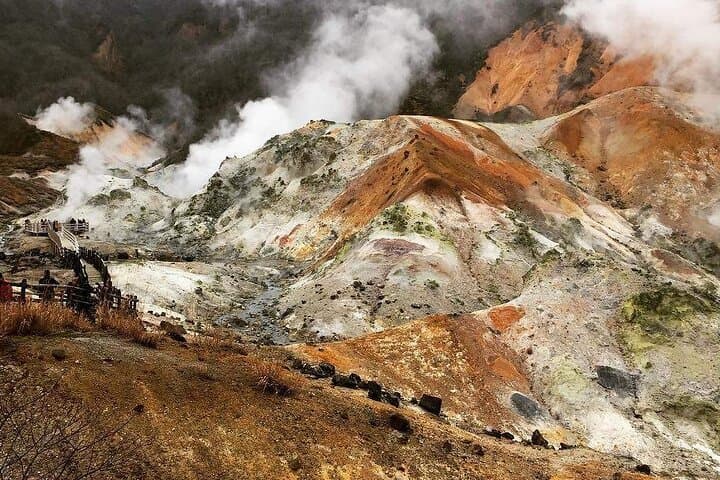Noboribetsu and Toyako Wonders Hot Springs Farms and Scenic Spots — photo 3