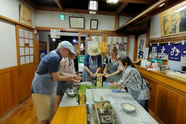 Nagano Zenkoji Temple and Sake Tasting Private Tour from Tokyo — photo 11