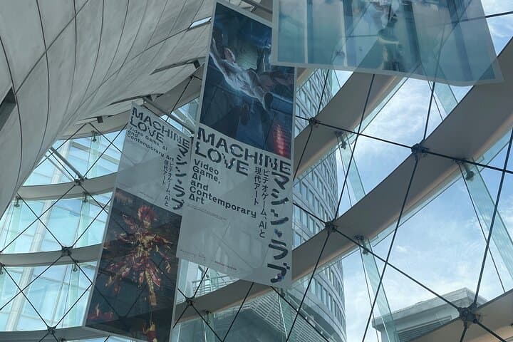 Private Roppongi Art Walk – Galleries, City Views & Local Food — photo 1