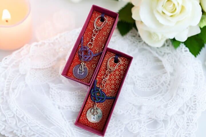 Romantic Mizuhiki Knot and Omikuji Washi Charm Workshop in Tokyo — photo 10