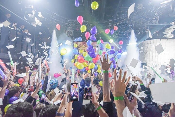 Osaka Shinsaibashi: AMMONA Nightclub Entry Ticket (For Foreign) — photo 2