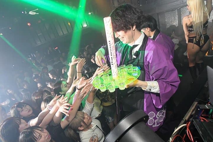 Osaka Shinsaibashi: AMMONA Nightclub Entry Ticket (For Foreign) — photo 9