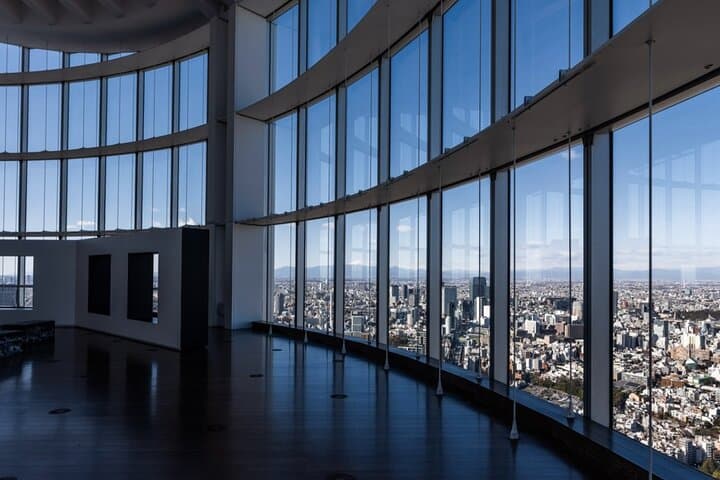 Private Roppongi Art Walk – Galleries, City Views & Local Food — photo 3