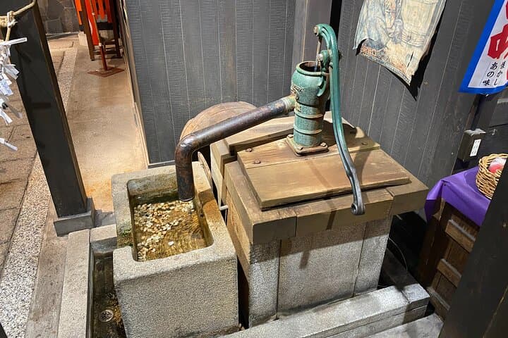Osaka Stroll Retro Cafes and Timeless Sights — photo 18