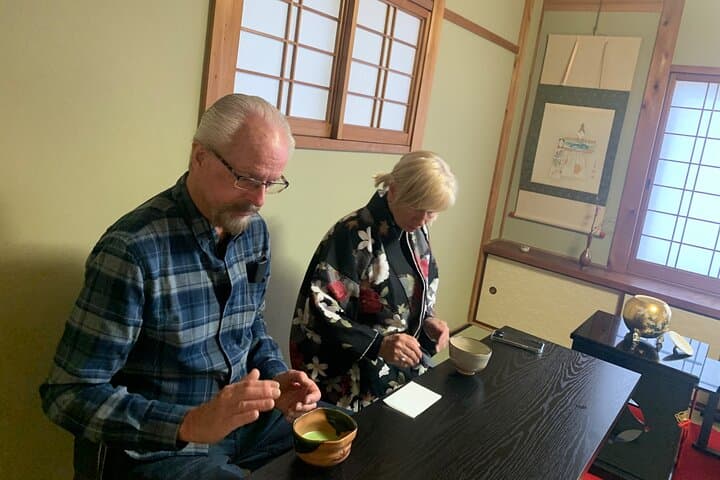 Kyoto :Tea Ceremony in 150 Years Townhouse with Tables and Chairs — photo 18