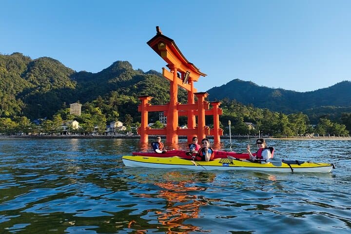 Miyajima World Heritage Torii Kayak Tour — photo 8