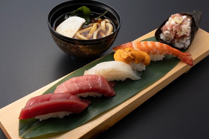 Professional Sushi Chef Experience in Tokyo — photo 6