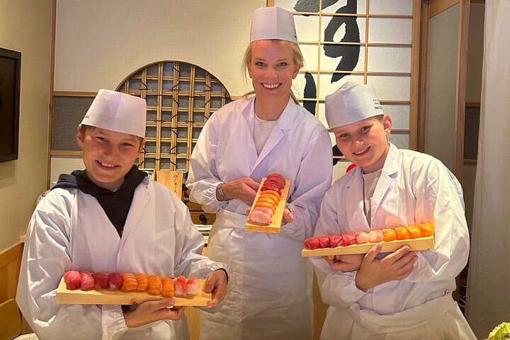 Professional Sushi Chef Experience in Tokyo — photo 3