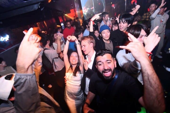 Osaka Dotonbori: CHEVAL Nightclub Ticket & Drinks (Foreign Only) — photo 4