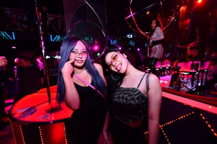 Osaka Dotonbori: CHEVAL Nightclub Ticket & Drinks (Foreign Only) — photo 15