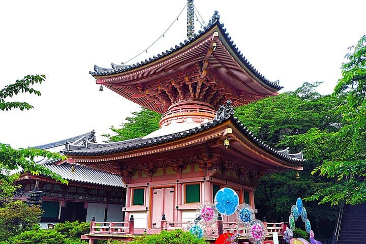 Nara: Discover a Giant Stone Buddha in the Forest Hills — photo 7