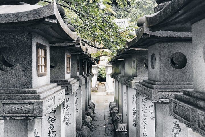 Nara: Discover a Giant Stone Buddha in the Forest Hills — photo 9
