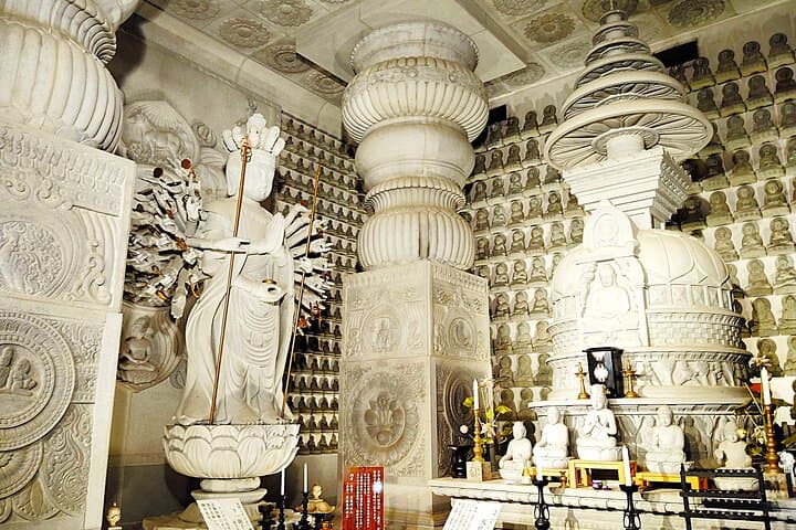 Nara: Discover a Giant Stone Buddha in the Forest Hills — photo 16