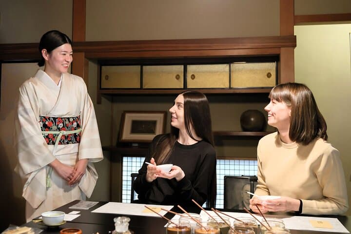 Kyoto Incense Making Workshop at Tenkodo Sagano Arashiyama — photo 1