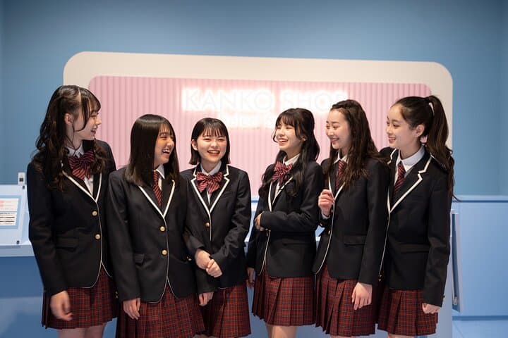 Japanese High School Girl Uniform Rental Near Tokyo Disneyland — photo 6