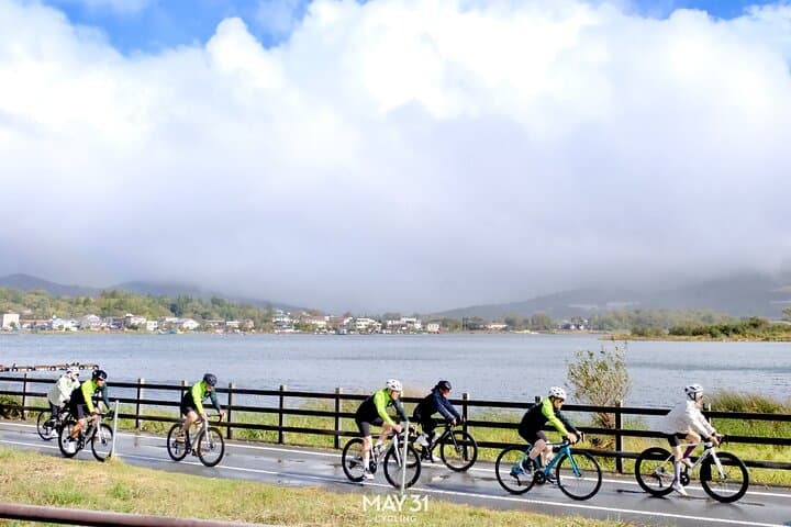 Leisure Cycling Tour Around Mt. Fuji's Five Lakes — photo 1