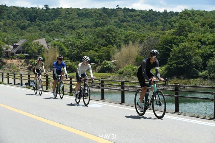 Leisure Cycling Tour Around Mt. Fuji's Five Lakes — photo 4
