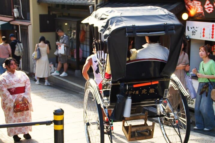 Kyoto: Gion and Geisha District Walking Tour — photo 9