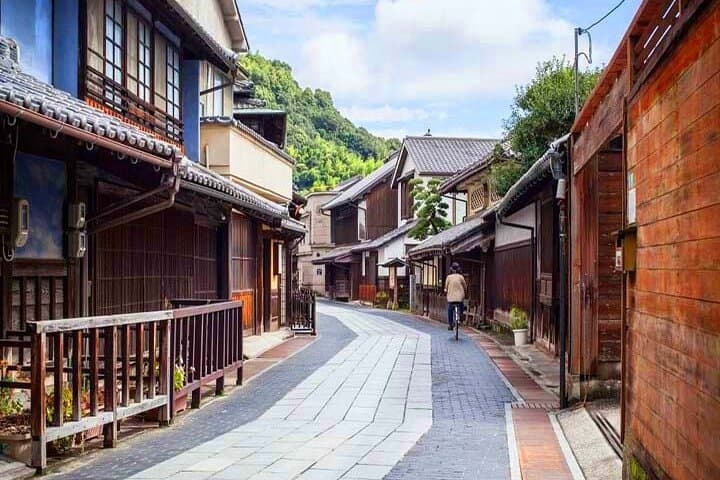 Sake Bridges and Islands Full Day Tour of Hiroshima Hidden Gems — photo 9