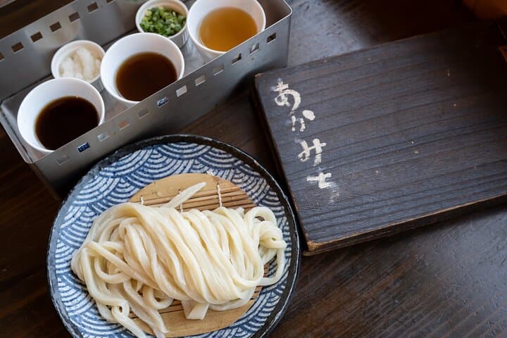 Rent a bicycle Tour around udon restaurants with an electrically assisted e-bike!Here are some of the Recommendation by udon taxi drivers! — photo 7