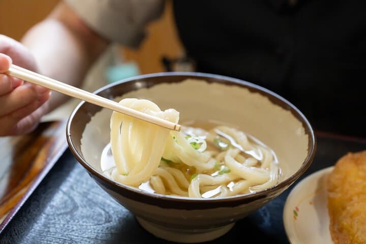 Rent a bicycle Tour around udon restaurants with an electrically assisted e-bike!Here are some of the Recommendation by udon taxi drivers! — photo 9
