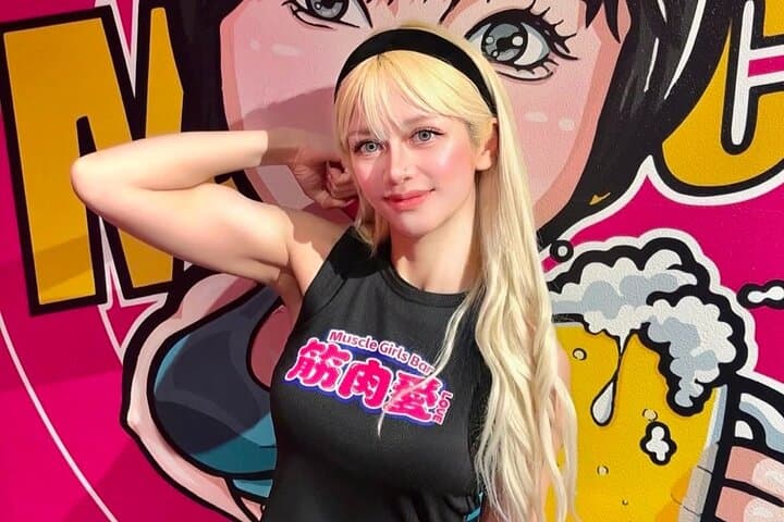 Drink to your heart's content with the Muscular Girls in Osaka — photo 5