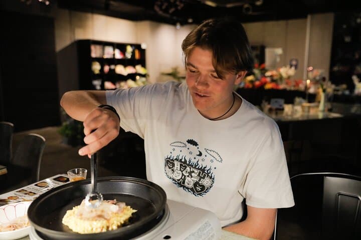 Okonomiyaki making experience~Japanese popular food — photo 18
