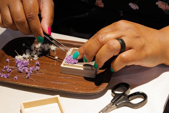 Experience Crafting a Flower Adorned Miniature Japanese Garden — photo 12