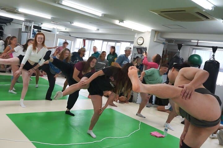 Sumo Experience in Tokyo Shinjuku Netflix Sanctuary For Group — photo 1