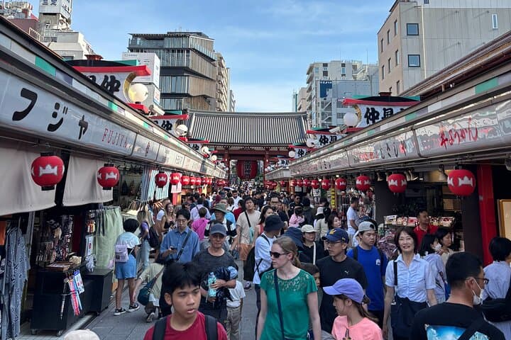 Time Travel in Tokyo Explore Old Town Asakusa and Local Food — photo 9