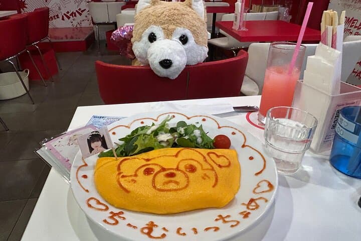 Maid Cafe Tour at Akihabara in Tokyo — photo 3