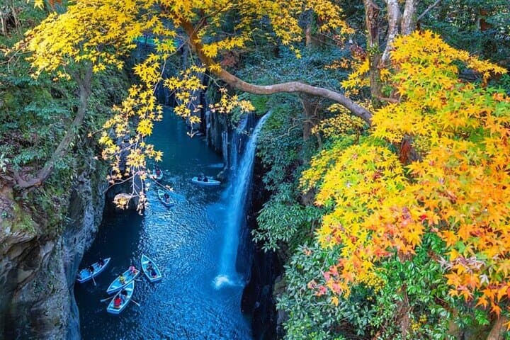 Takachiho Gorge, Shirakawa Suigen, Amanoiwato &Yasukawara Shrines — photo 4