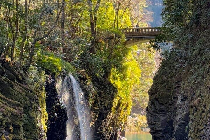 Takachiho Gorge, Shirakawa Suigen, Amanoiwato &Yasukawara Shrines — photo 8