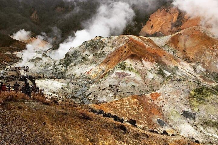 Hokkaido Day Tour Lake Toya, Hell Valley, and Mount Yotei Views — photo 3