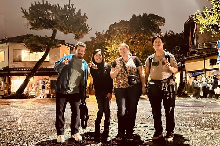 A Bite of Kyoto After Dark Walking Tour for Food Lovers By Guide — photo 12