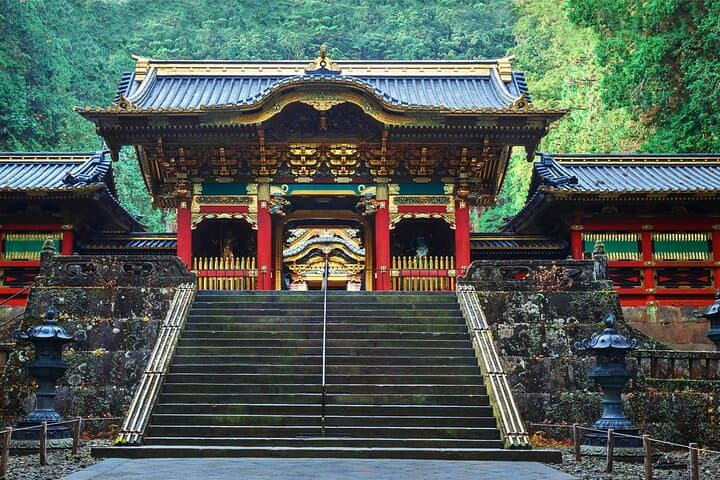 Tokyo Nikko Day Trip: Toshogu Shrine, Lake Chuzenji & Kegon Falls — photo 2
