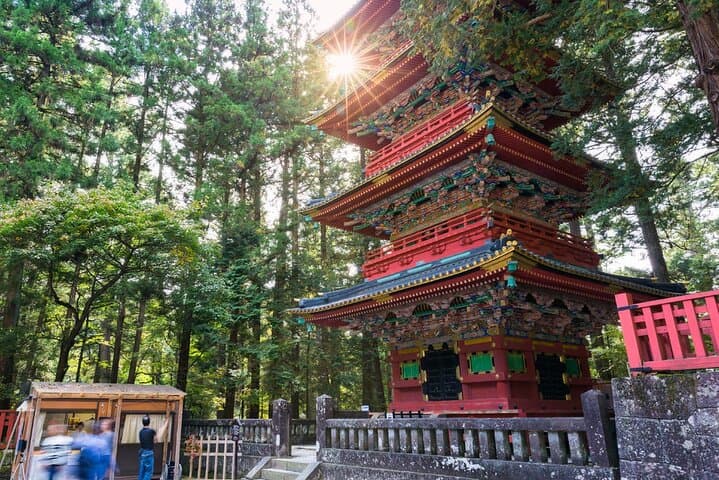 Tokyo Nikko Day Trip: Toshogu Shrine, Lake Chuzenji & Kegon Falls — photo 4