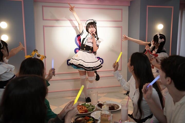 Maid Cafe Tour at Akihabara in Tokyo — photo 1